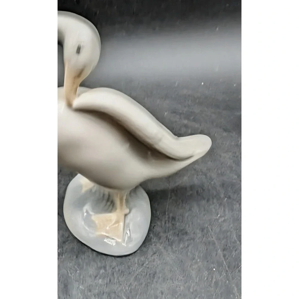 Lladro Porcelain‎ Swan Figurine Preening Bird West Germany Vintage Grey White 3